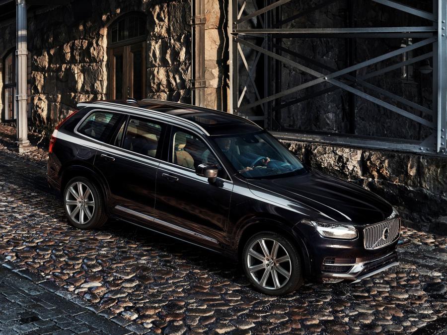  Volvo XC90 T6 AWD First Edition 2014 года  (фото 4 из 38)